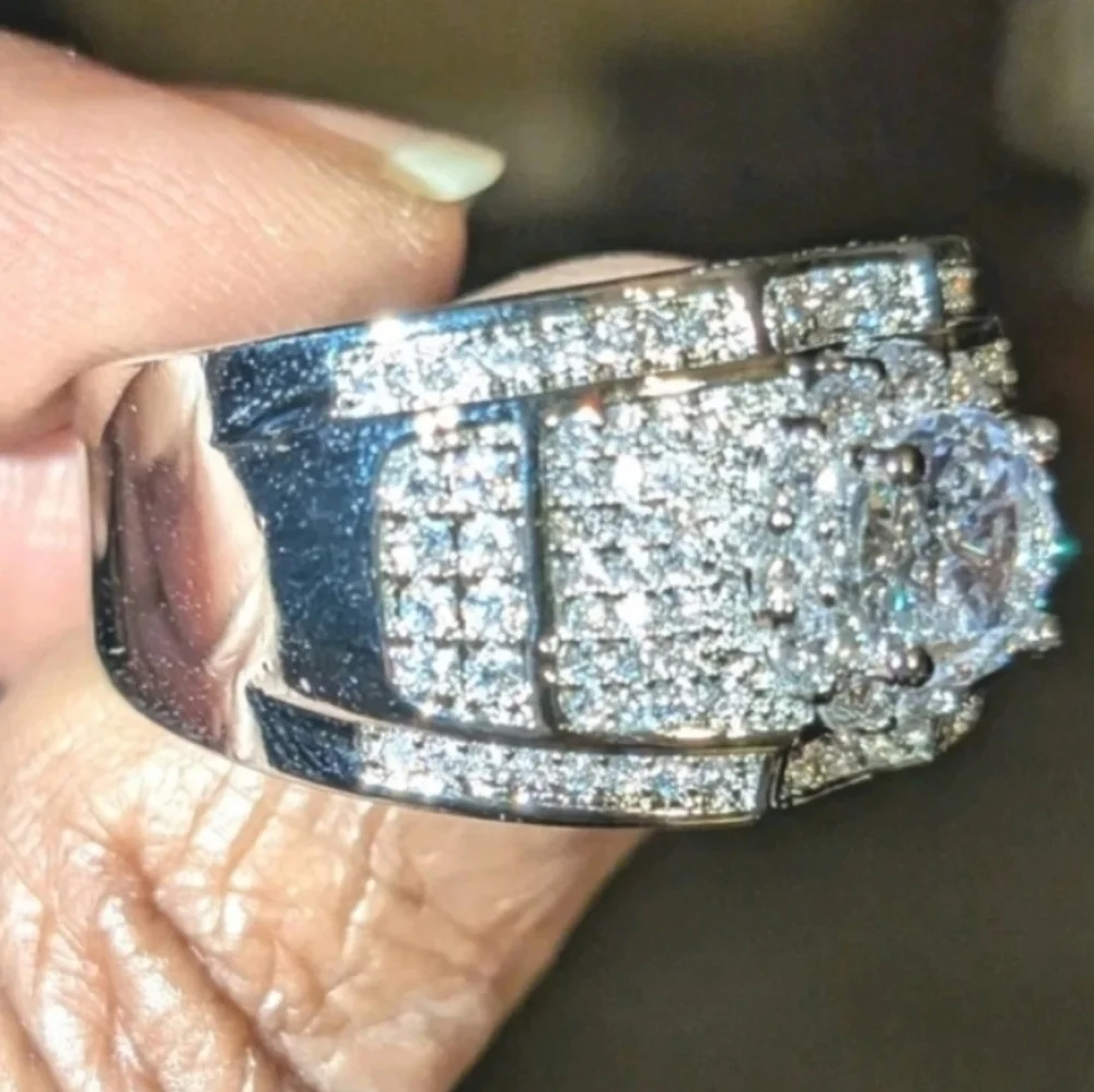 Elegant Mens 4 Ct Lab Created diamond Blinged out 925 Silver Wedding Band